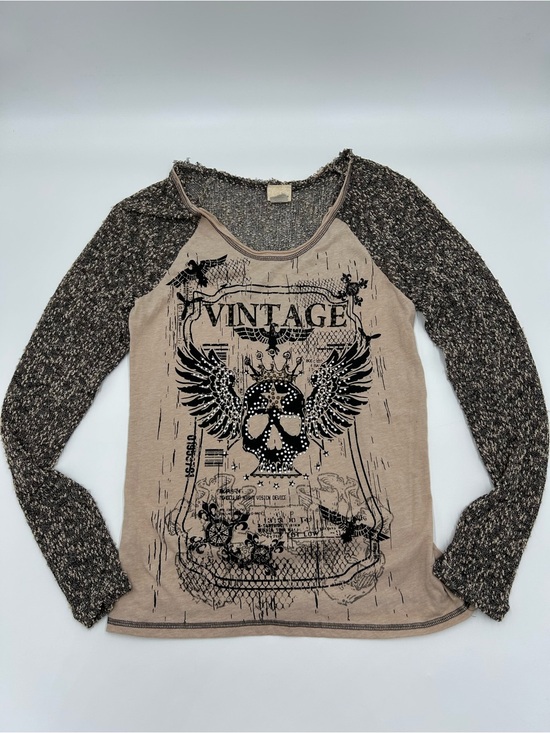 Daytrip Tops - Daytrip Beige Studded Body Black Marled Sleeve Graphic Raglan Long Sleeve Top L